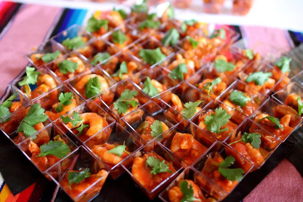 Ceviche de camarones con leche de tigre